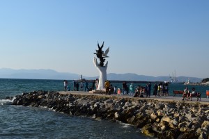 Hand of Peace Sculpture 